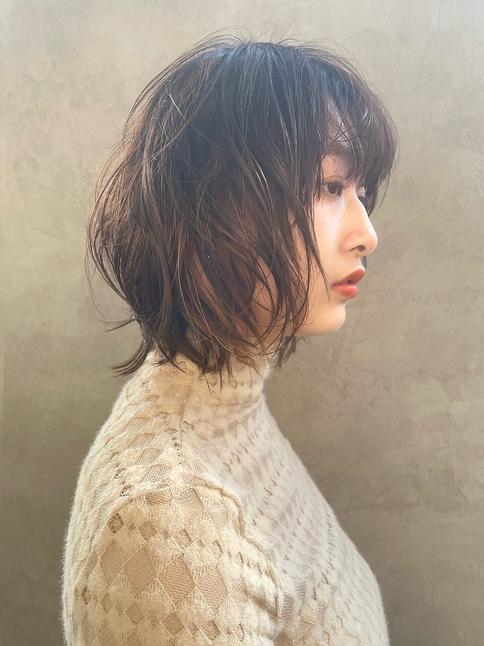 外国人風ショートボブ×ニュアンスパーマ#ダークアッシュ