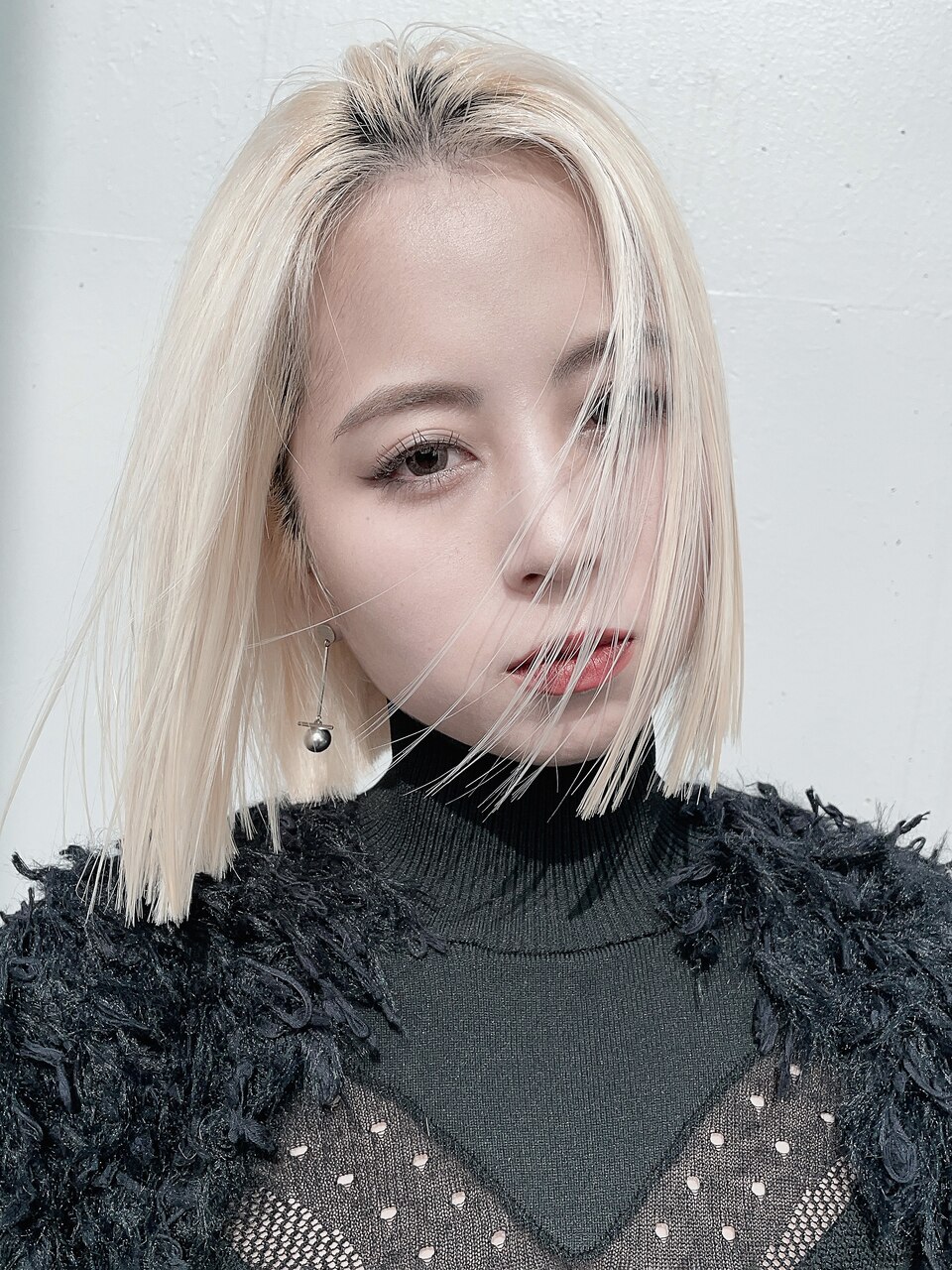 ブロンドボブ_チェリーブラウンフェミニンロング_9352