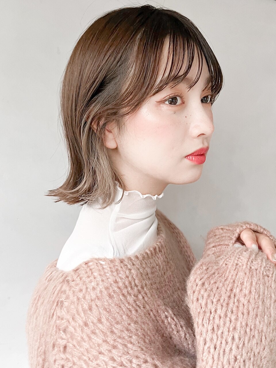 小顔カットをオーダーする前に。知っておきたい小顔ヘアのポイント&顔型別参考スタイルのサムネイル画像