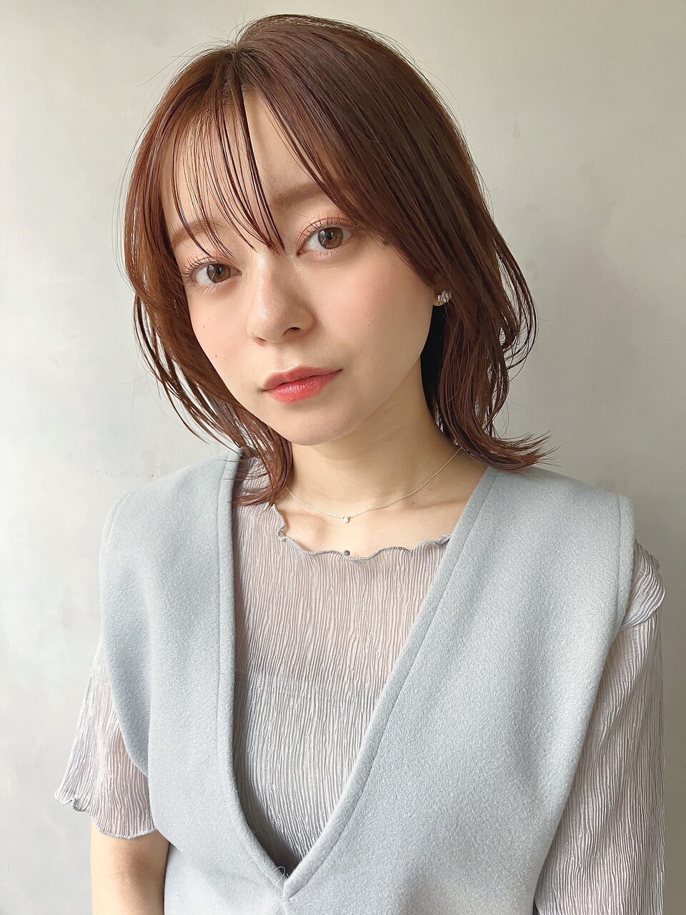 ピンクショコラアッシュナチュラルウルフ薄めバングヘルシー　時