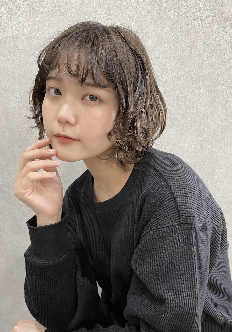 ミニボブウルフニュアンス前髪ゆるパーマ