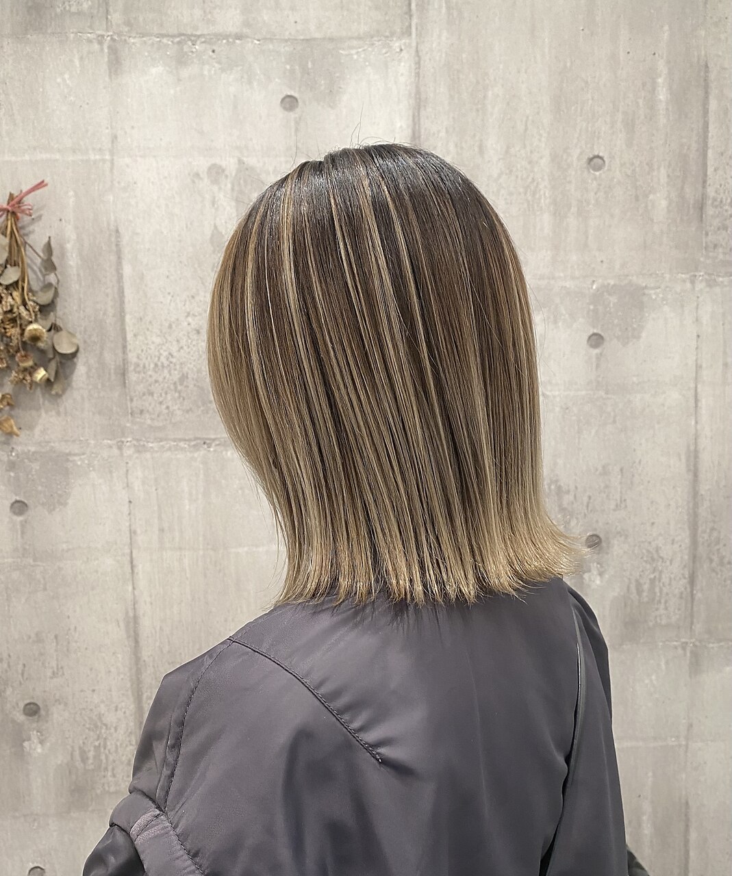 高明度コントラストバレイヤージュ耳掛け透明感