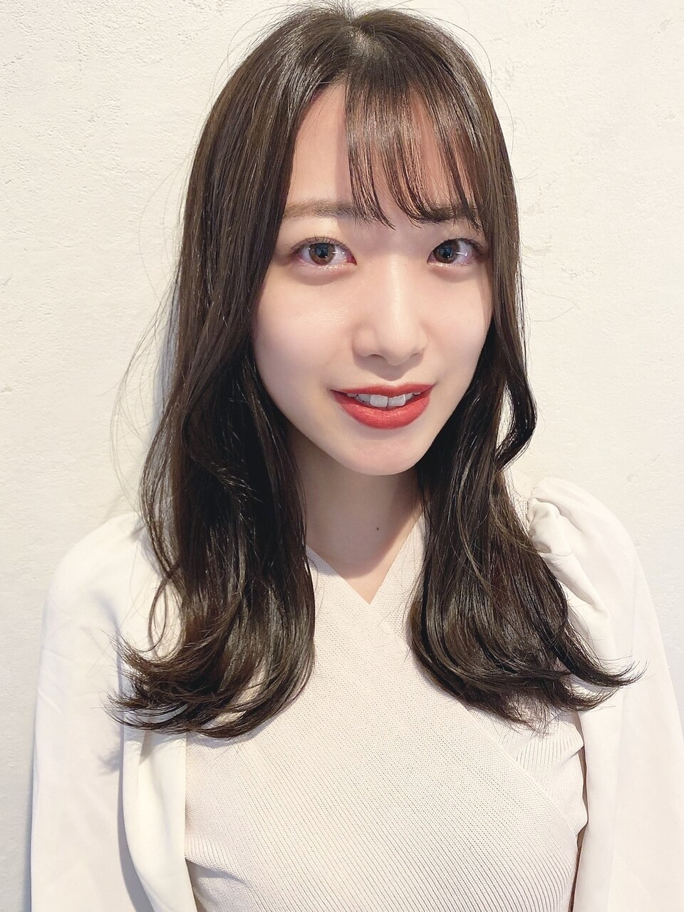オリーブアッシュ×セミロングレイヤー