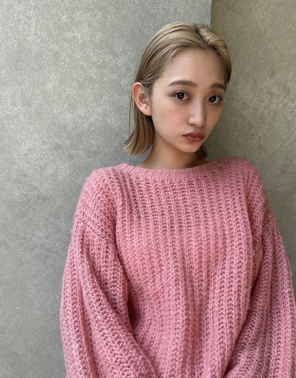 切りっぱなしボブ　小顔顔周りカット