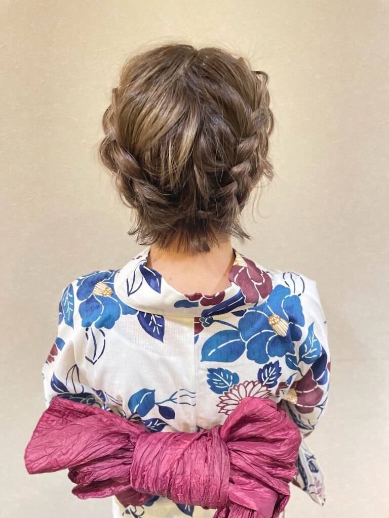 浴衣　ヘアアレンジ　編み込み　まとめ