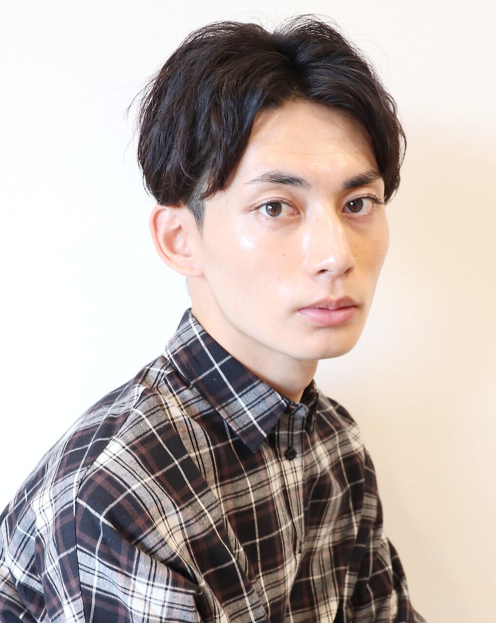 【 Ｉ. 】刈り上げツーブロックアップバング短髪黒髪　川口