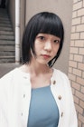 黒髪前髪ぱっつん顔まわりレイヤー