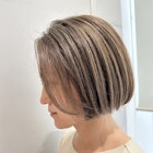 (銀座) ハイライト ブリーチカラー ミニボブ