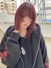 チェリーピンクカシスフェザーミディアムウルフ