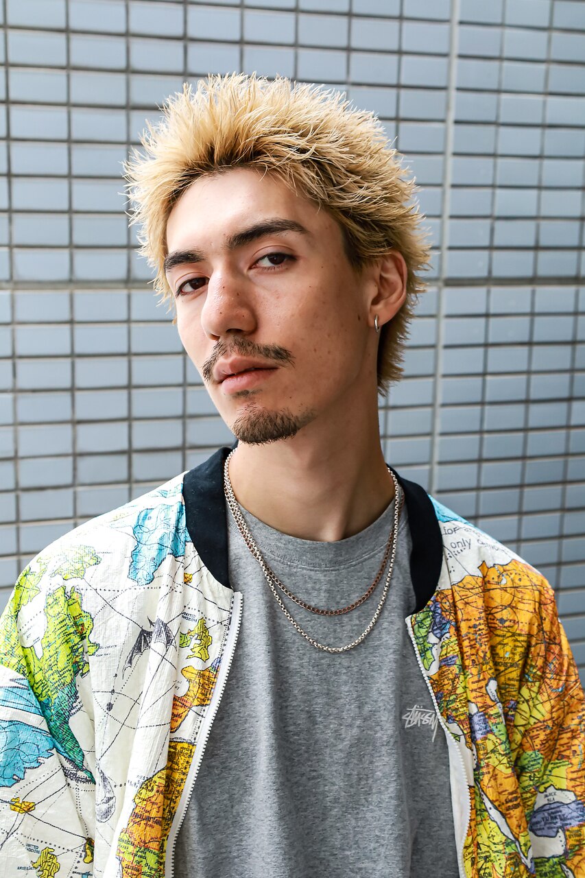 スパイキーショート　刈り上げない　アップバング　メンズ