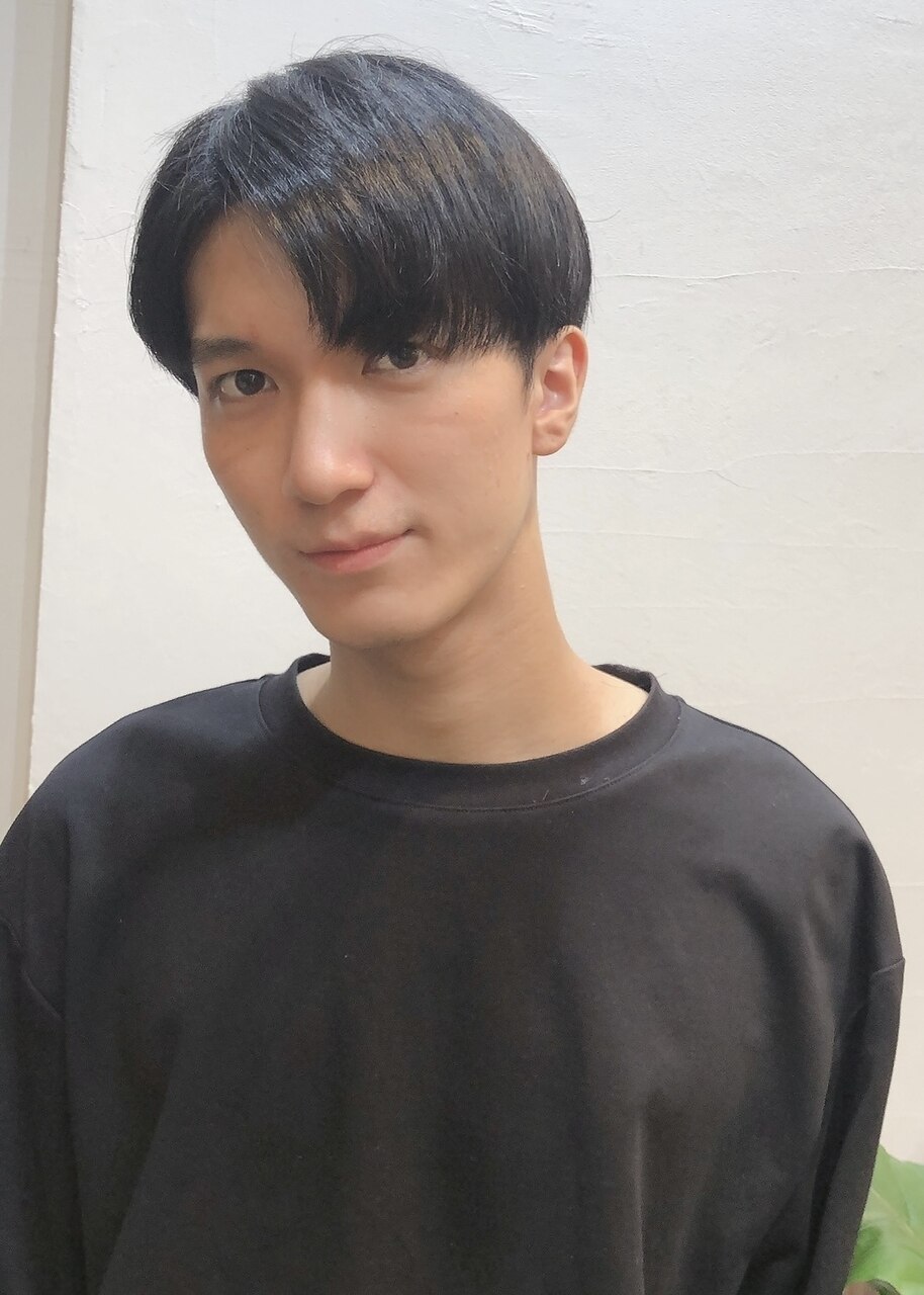 韓国俳優風七三ストレートセンターパート