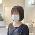 リナ 透明感たっぷりラベンダーブラウンとコンパクトなミニボブ