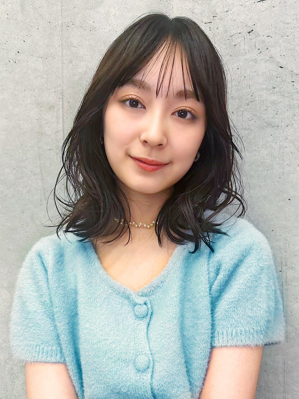 くびれミディヘア/20代30代40代/グレージュ