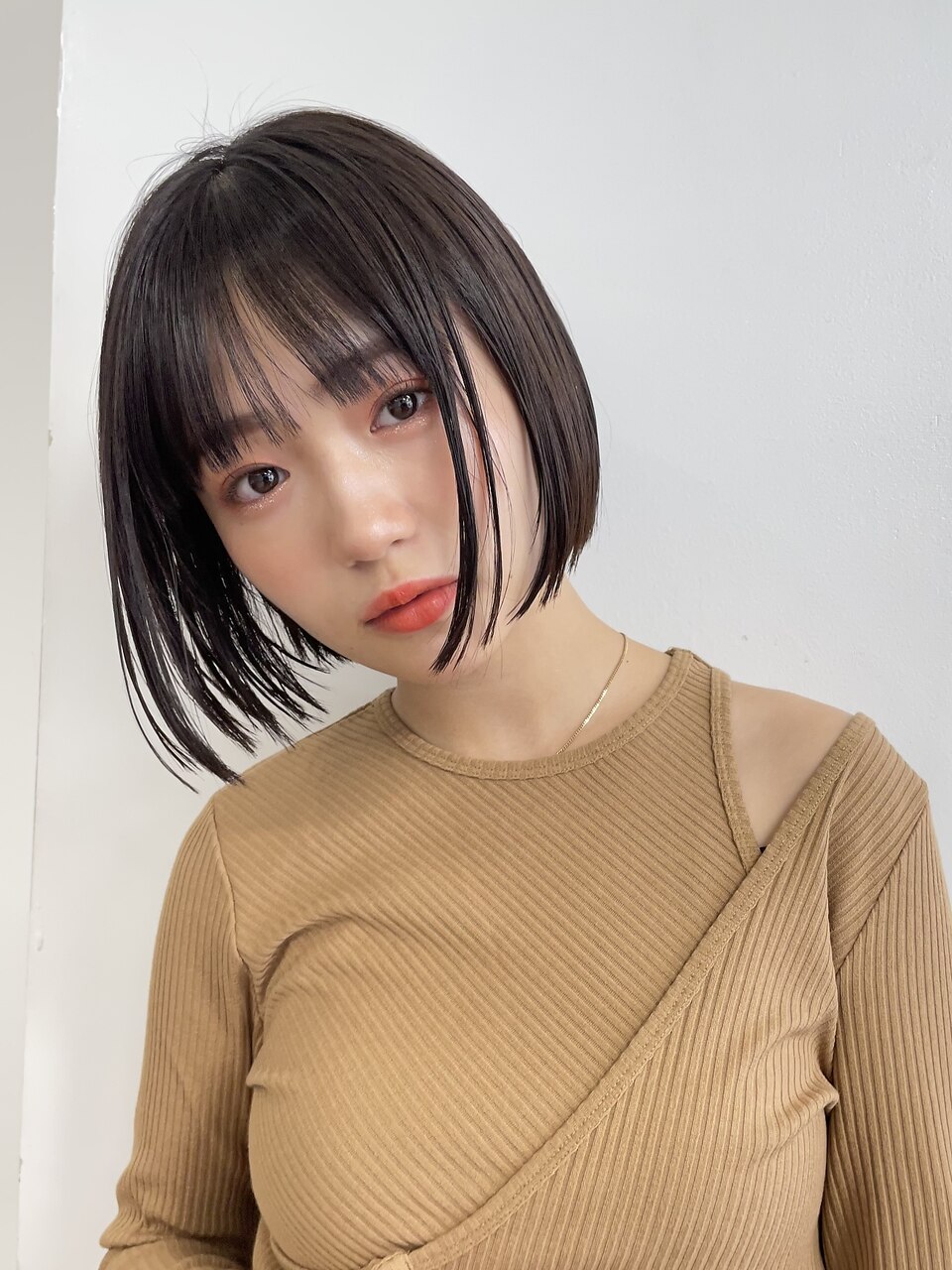 綺麗な丸みが人気のミニボブスタイル