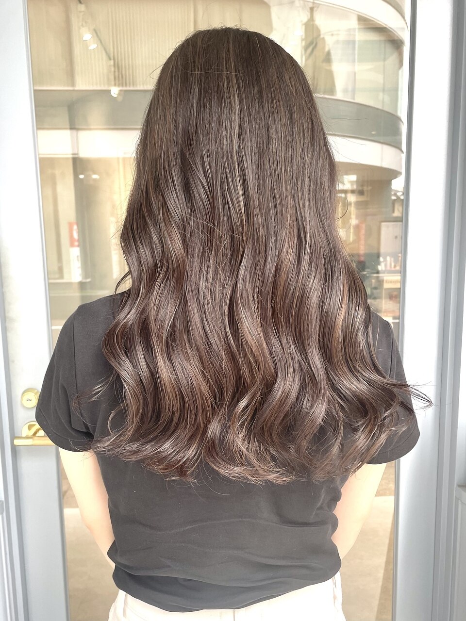 【小林翼】くすみベージュ　ハイライト透明感　顔周り白髪ぼかし