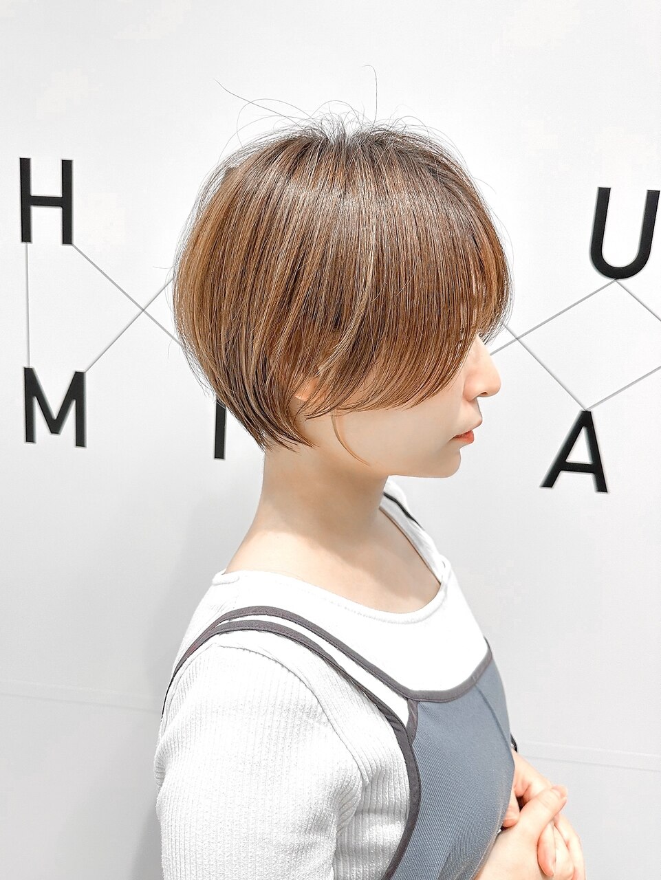 大人ハンサムショート20代30代40代50代オリーブグレージュ