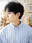 黒髪グレージュカラー前髪パーマ束感ショート