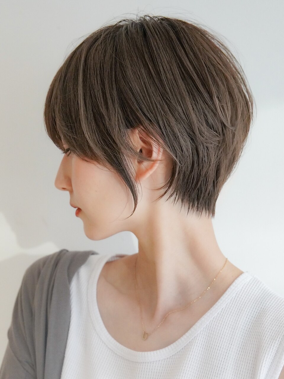 大人可愛い20代30代40代黒髪前下がりショートボブ丸みショート◎