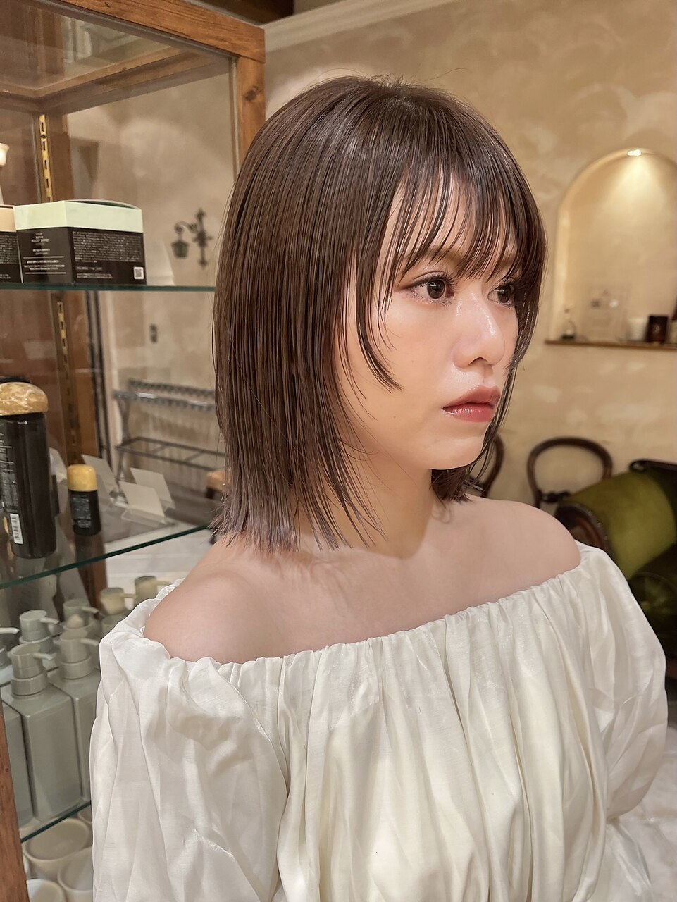 長めボブ ラベージュ ラベンダーカラー 姫カット 切りっぱなし