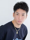 刈り上げ　スパイキーショート