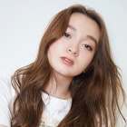 ロング パーマ ウェーブ 前髪なし センターパート