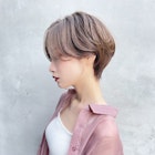 美シルエットの大人ショートヘア