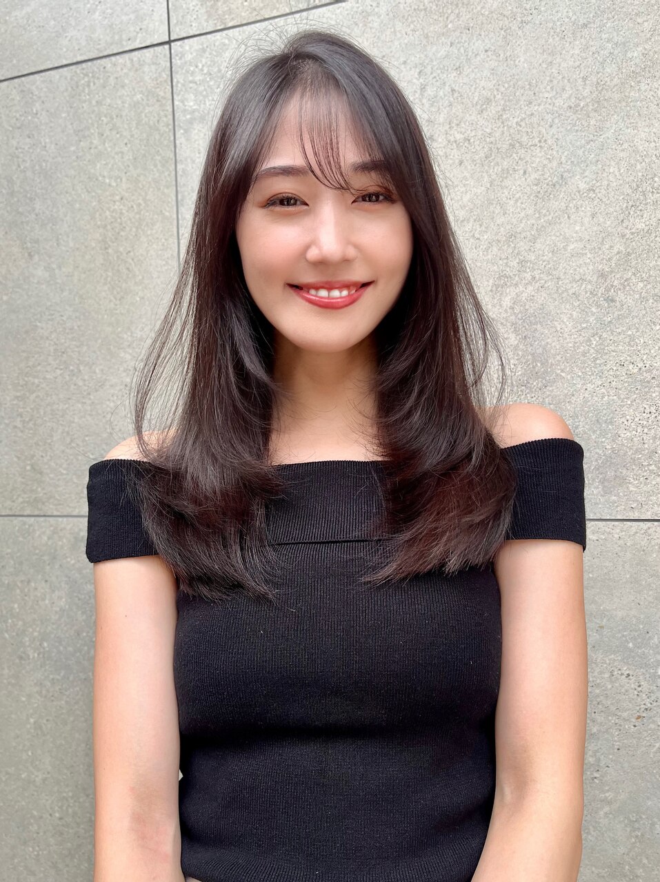 可愛いくてどこか大人っぽい。華やかストレートヘア