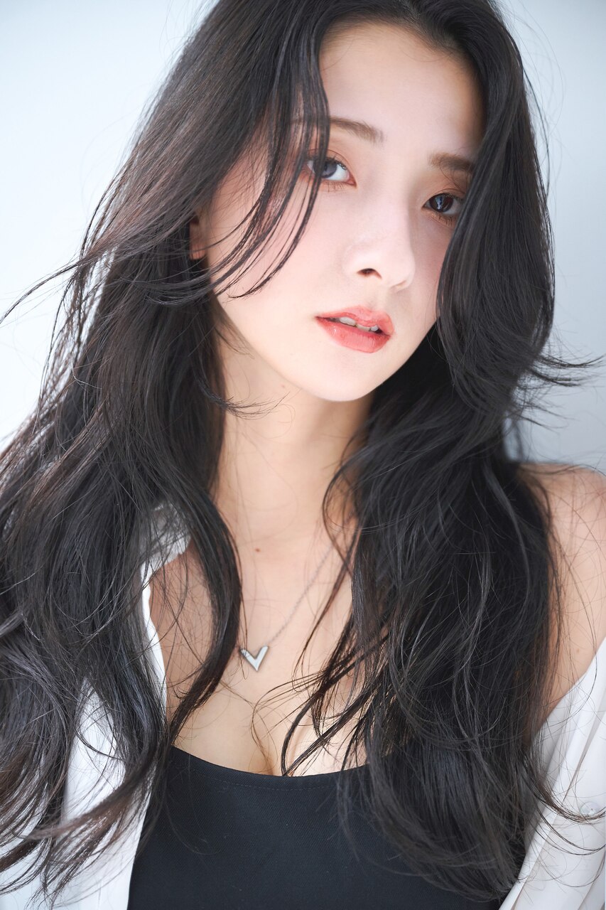 大人小顔ロングレイヤー韓国ヘア