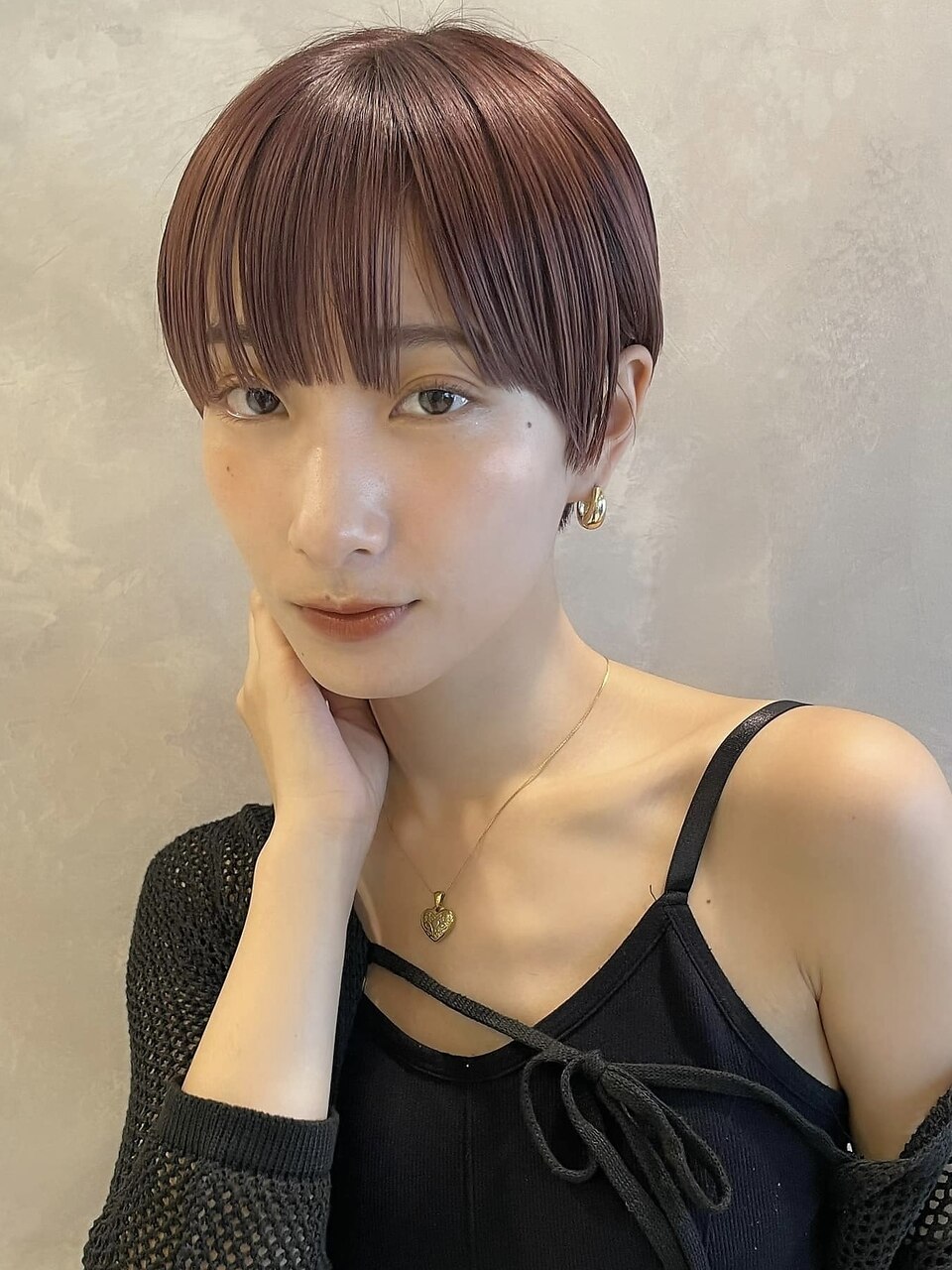 大人可愛いマッシュショートワイドバングワインレッドカラーA921
