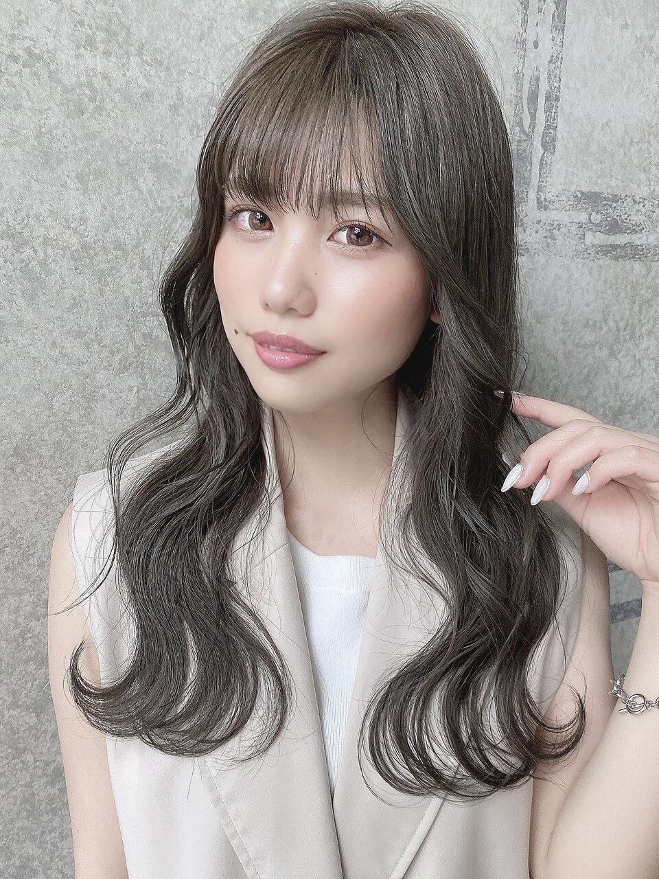 ちょうど良い◎くすみ感と透明感の共存シアーグレージュ☆