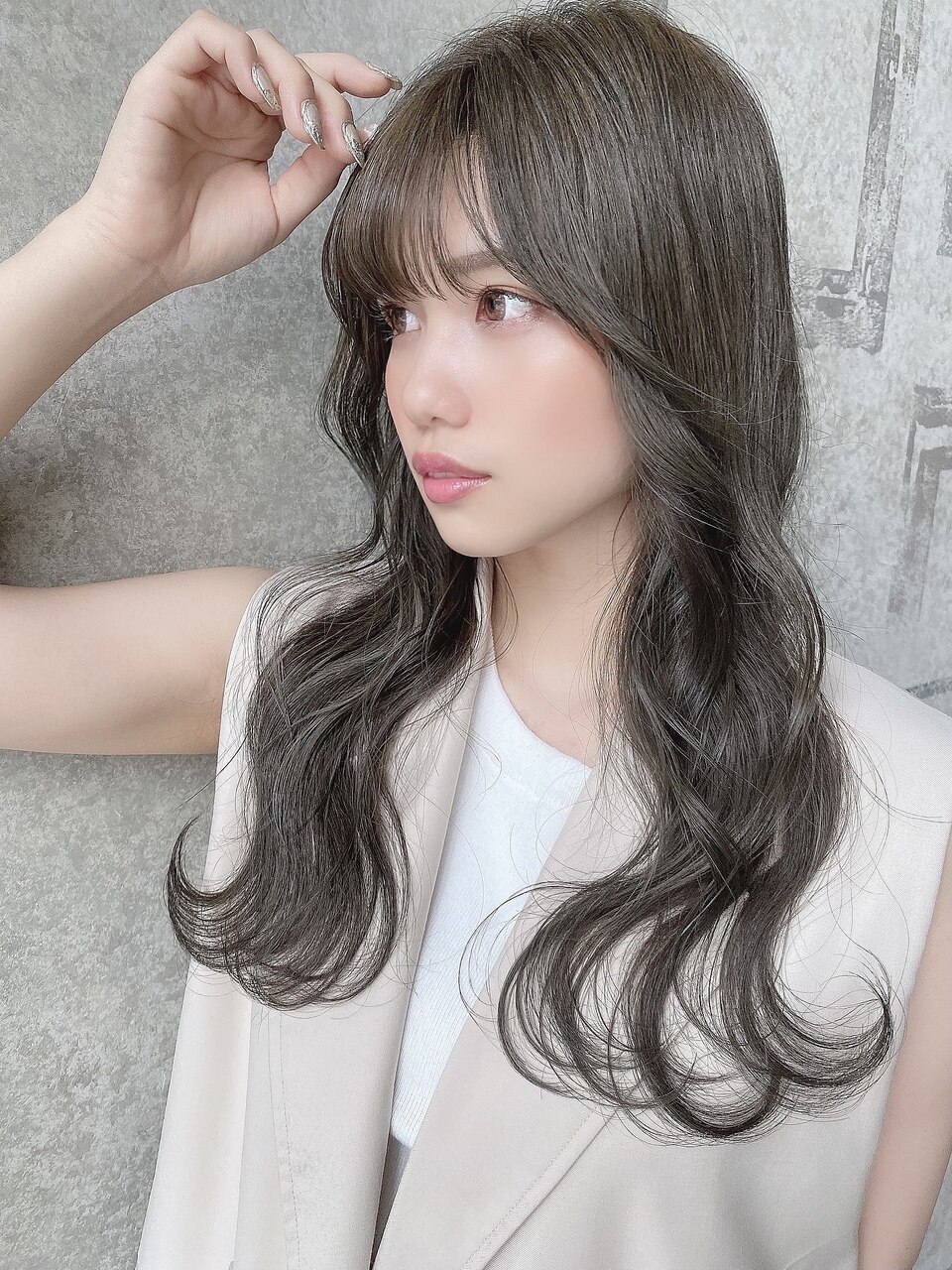 ちょうど良い◎くすみ感と透明感の共存シアーグレージュ☆