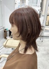 大人ミディアムウルフアッシュブラウンケアブリーチハイライト