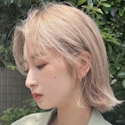 ショートボブミルクティーベージュケアブリーチピンクベージュ