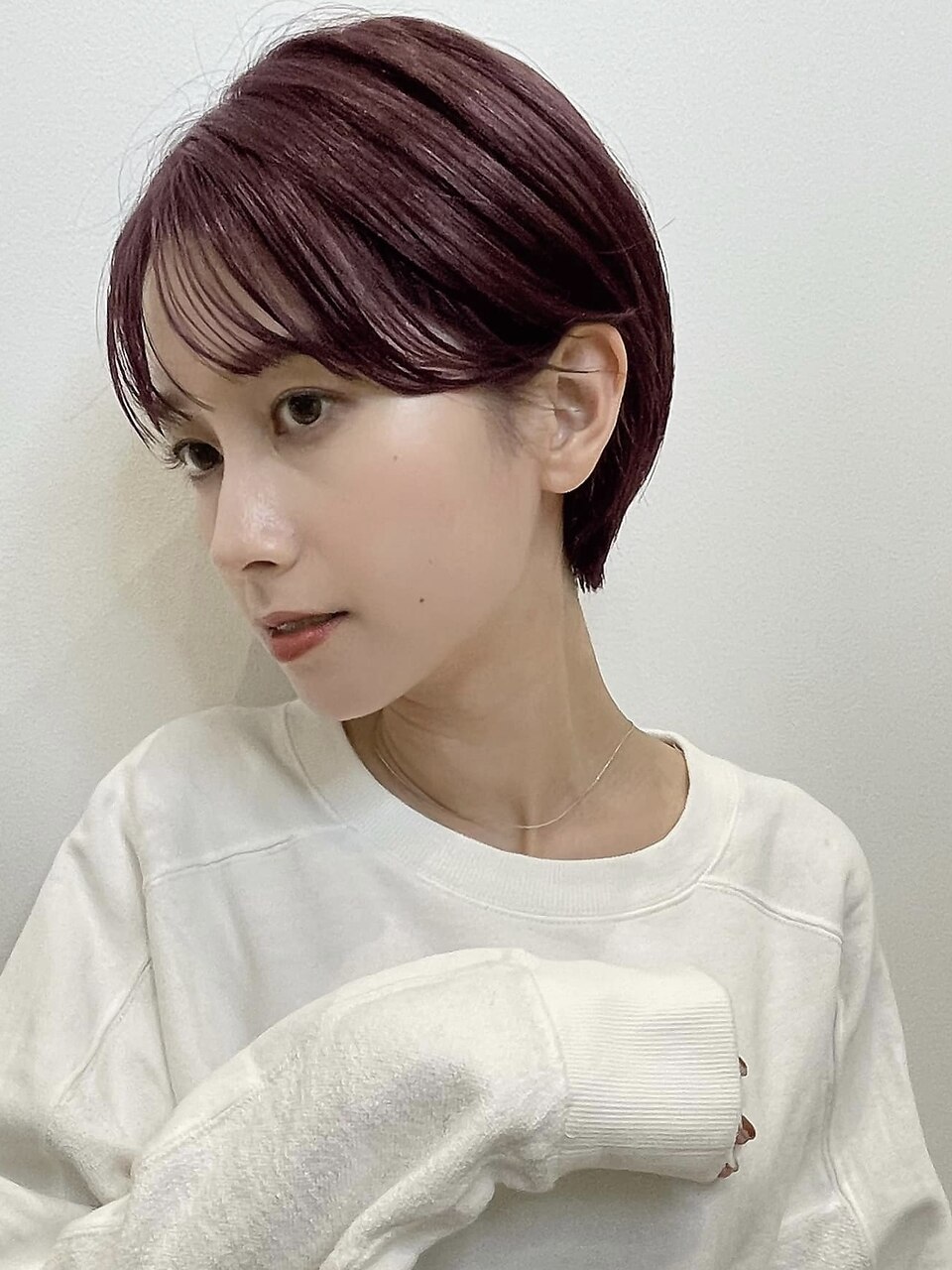 マッシュショート ワインレッド 顔まわりカット 学割U24 A1124