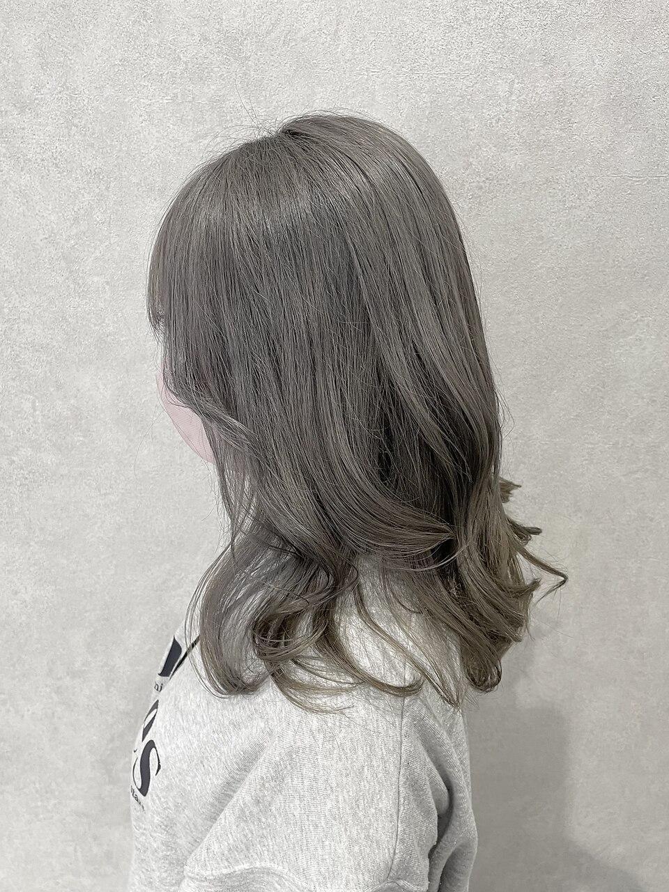 シルバーグレーヘアカラー〜糸ito〜HIRO