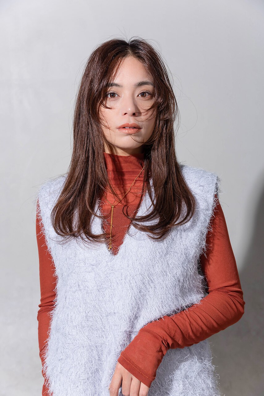 ロングレイヤー顔まわり