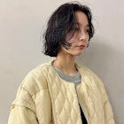 外国人のくせ毛ボブ