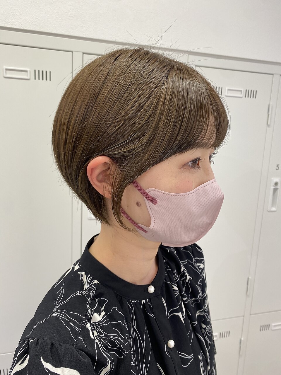 丸みショート×オリーブブラウン