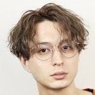 外国人風センターパート波巻きパーマスパイラルパーマ