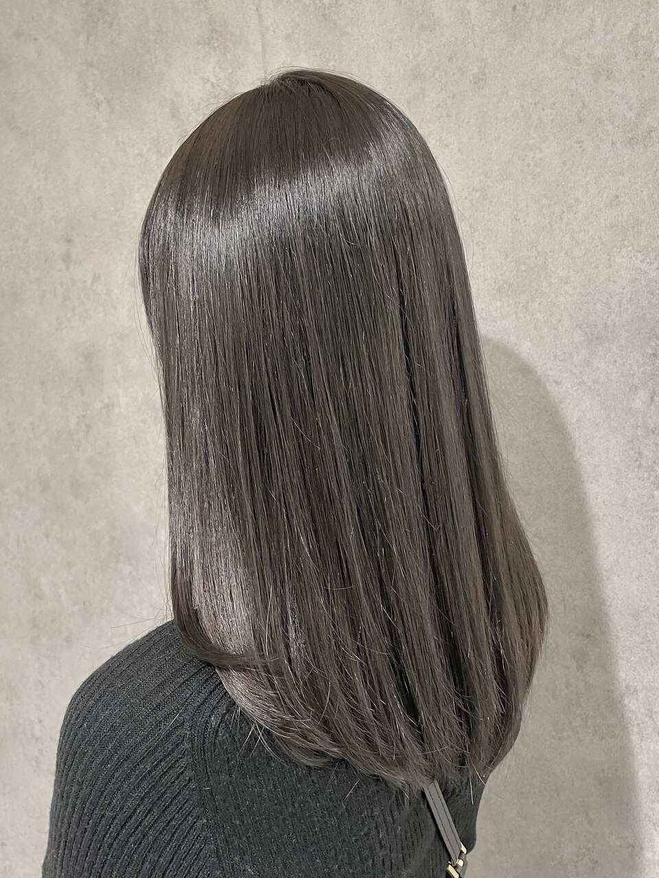 ブリーチなしグレージュ艶髪ロングレイヤー