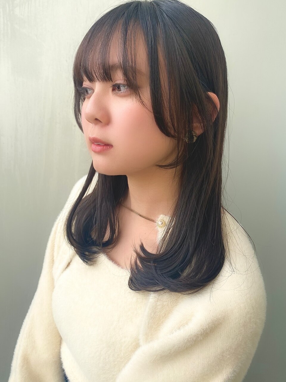 毛先まとまる重めローレイヤー/小顔サイドバング