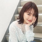 トレンドの顔周りレイヤーを取り入れた大人の外ハネボブ