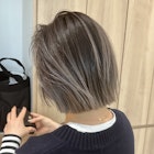 バレイヤージュ ボブ 切りっぱなし レイヤーカット
