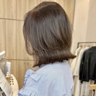 グレージュカラー 外ハネボブ レイヤーカット 新宿