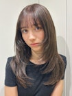 レイヤーカット×ベージュ