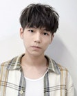 韓国ヘアカルマパーマカルマバングセンターパートウルフヘア