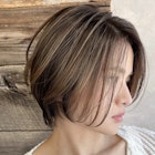 大人外国人風ショートレイヤーボブ 前下がりボブ A0412
