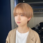 ホワイトベージュカラー