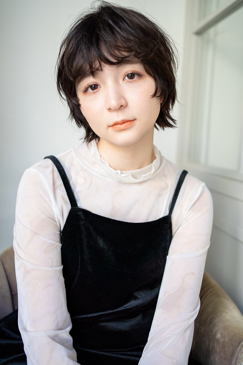 顔まわりのカットでイメチェンショートボブ・・・HINATA