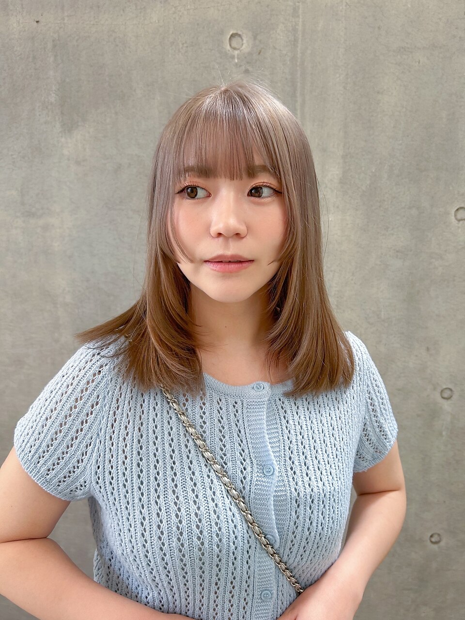 レイヤーカット/ミルクティーグレージュ